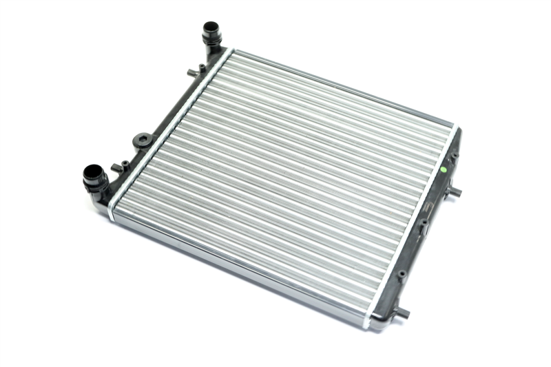 Радіатор охолодження skoda fabia, vw polo  01-(mt, -ac) 