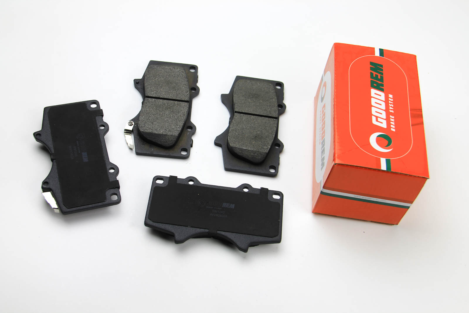 Тормозные колодки передние Toyota Land Cruiser Prado 03-09 (su
