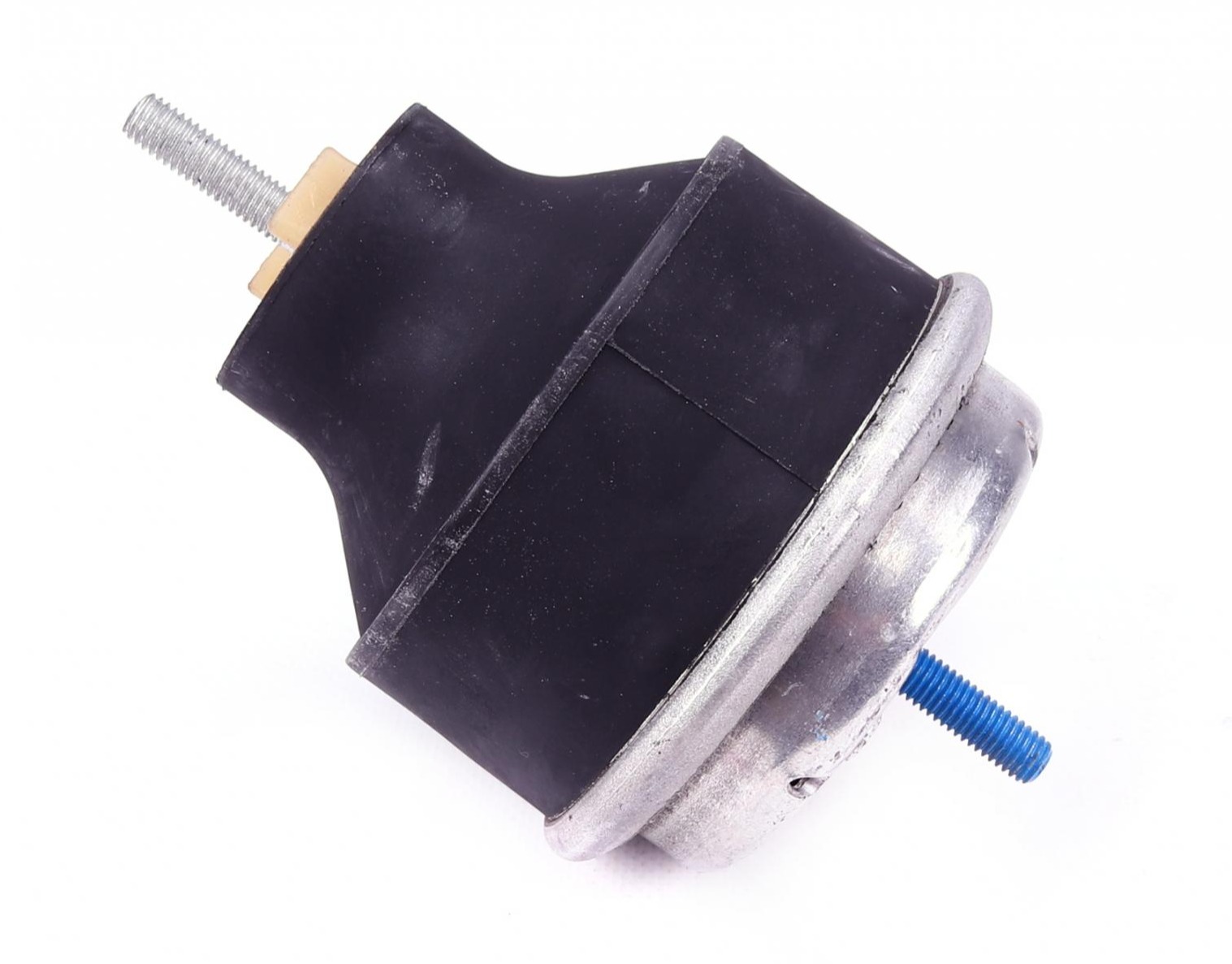 Подушка двигуна (передня) (r) vw passat 1.6-2.0 tdi 96-05 (m8x1,25)