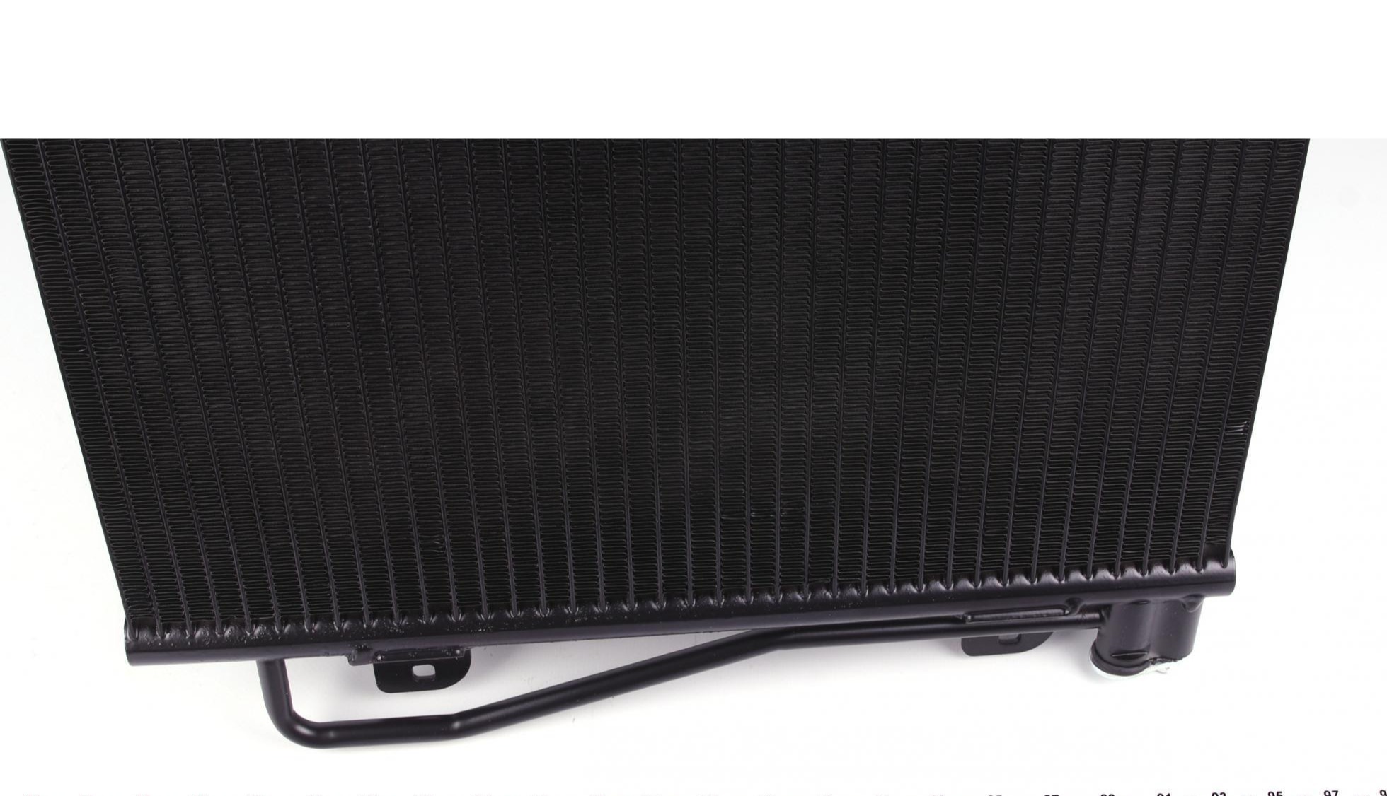 Радіатор кондиціонера 1.9DCI 8V, 2.5DCI 16V RENAULT Master II 97-10; NISSAN Interstar 01-10; OPEL Movano A 98-10