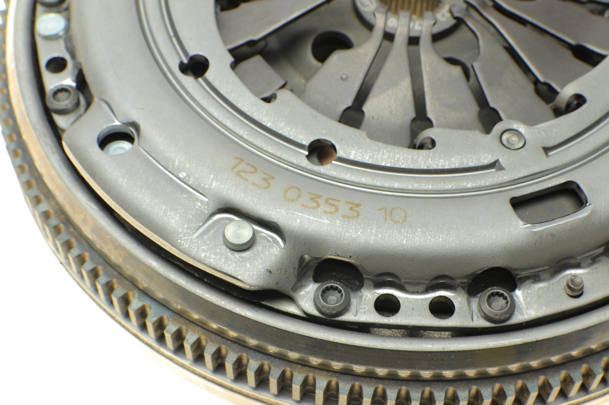 417001911 LUK