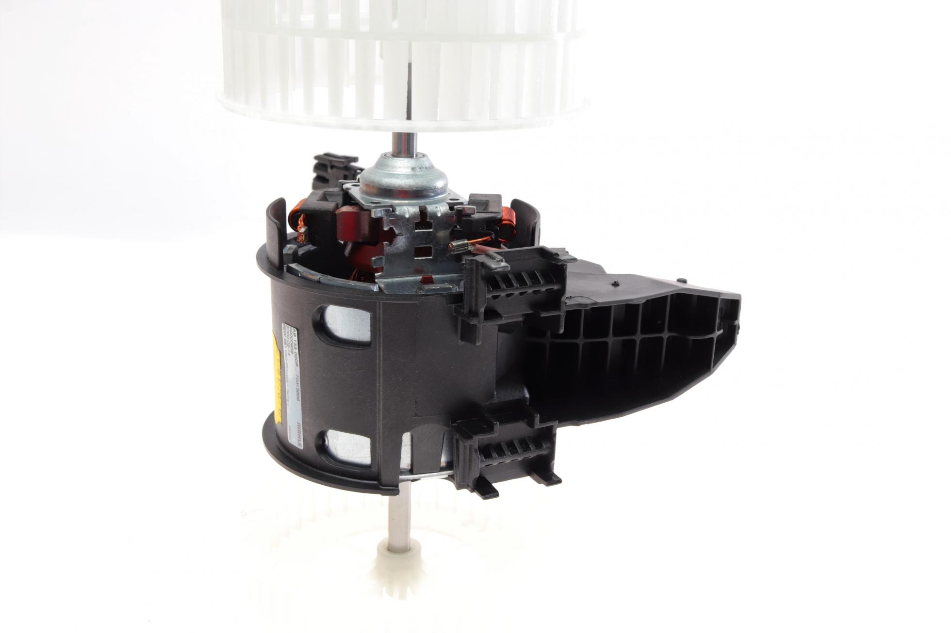 AB133000P MAHLE