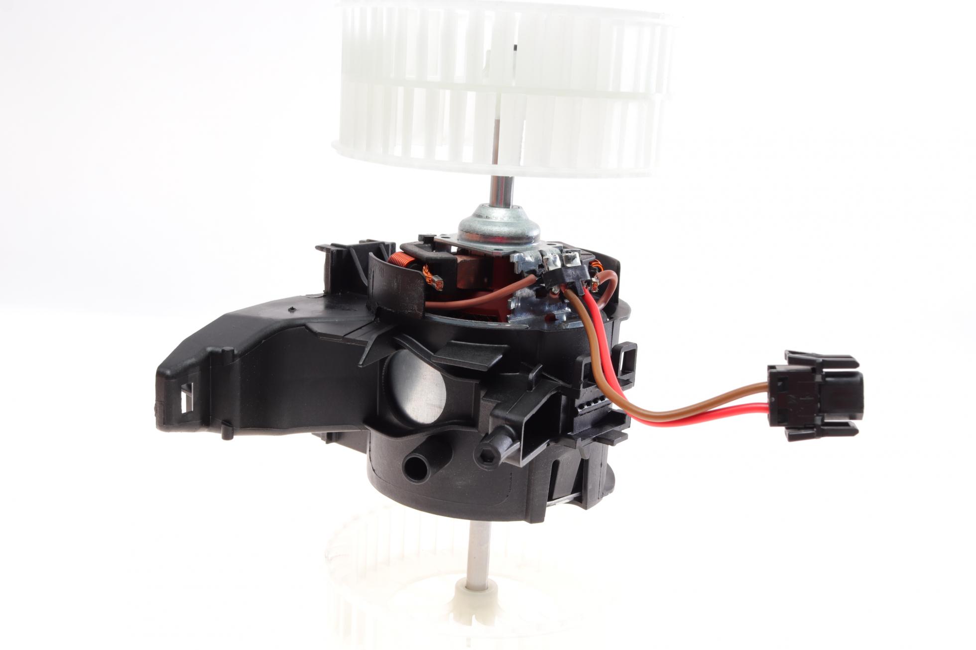 AB133000P MAHLE