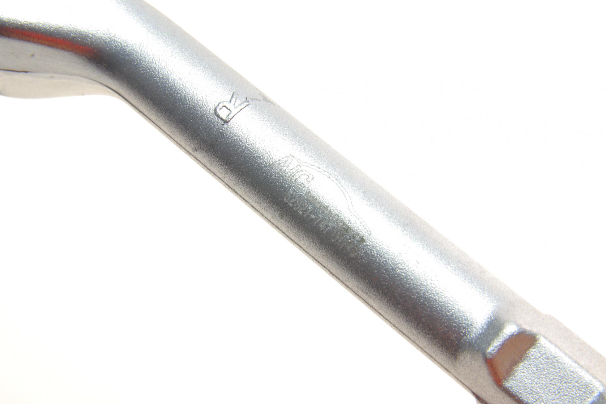 52327 AIC