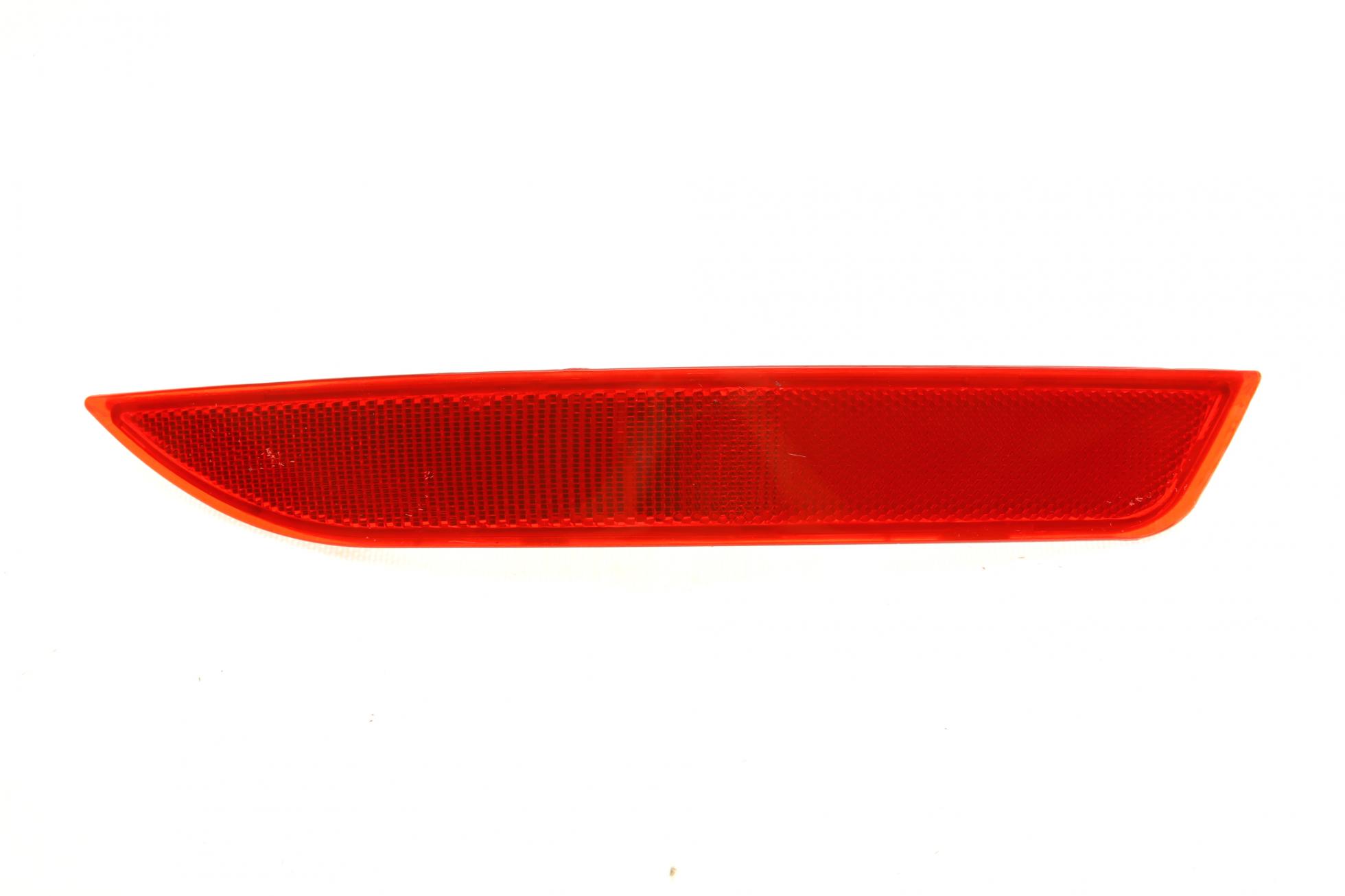 Отражатель бампера (заднего) VW Jetta 11-14 (R)