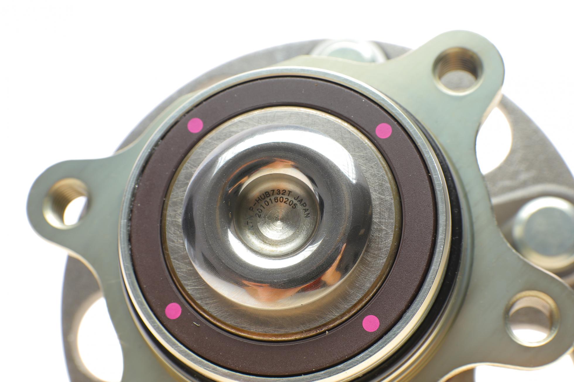 R17472 SNR