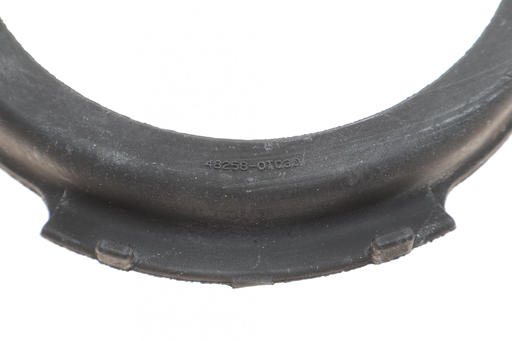 482580T030 TOYOTA-LEXUS