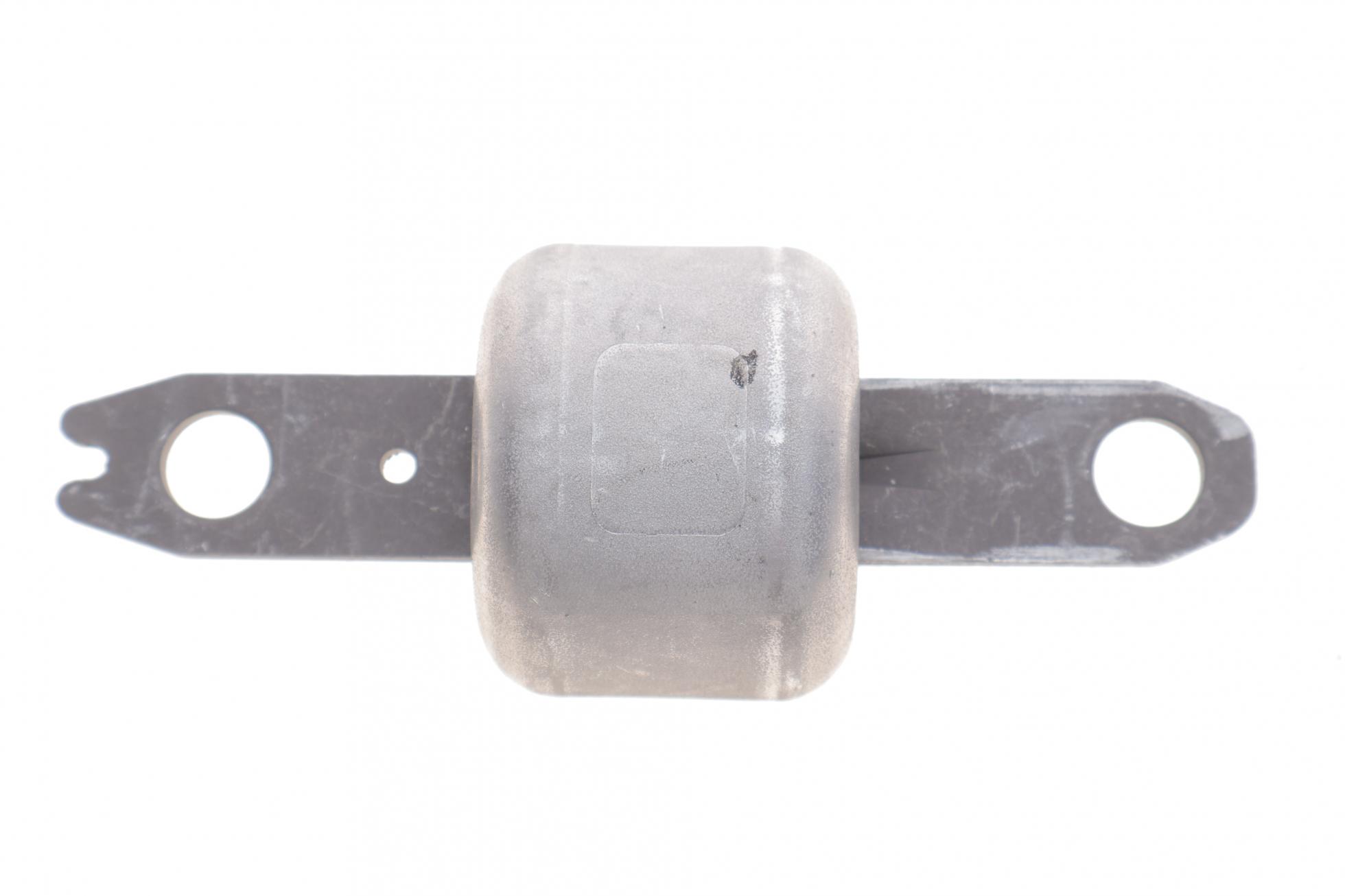 Сайлентблок балки (задней) Citroen C4/Peugeot 308 13-/3008 16-