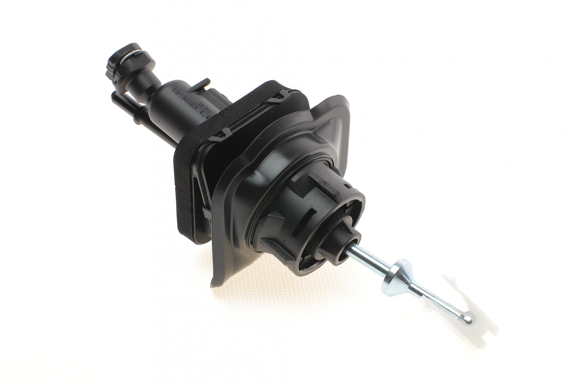 Цилиндр сцепления (главный) Ford Focus II/III/C-max/Mazda 3/5/Volvo C30/S40 II/V50 1.0-2.0D 03-