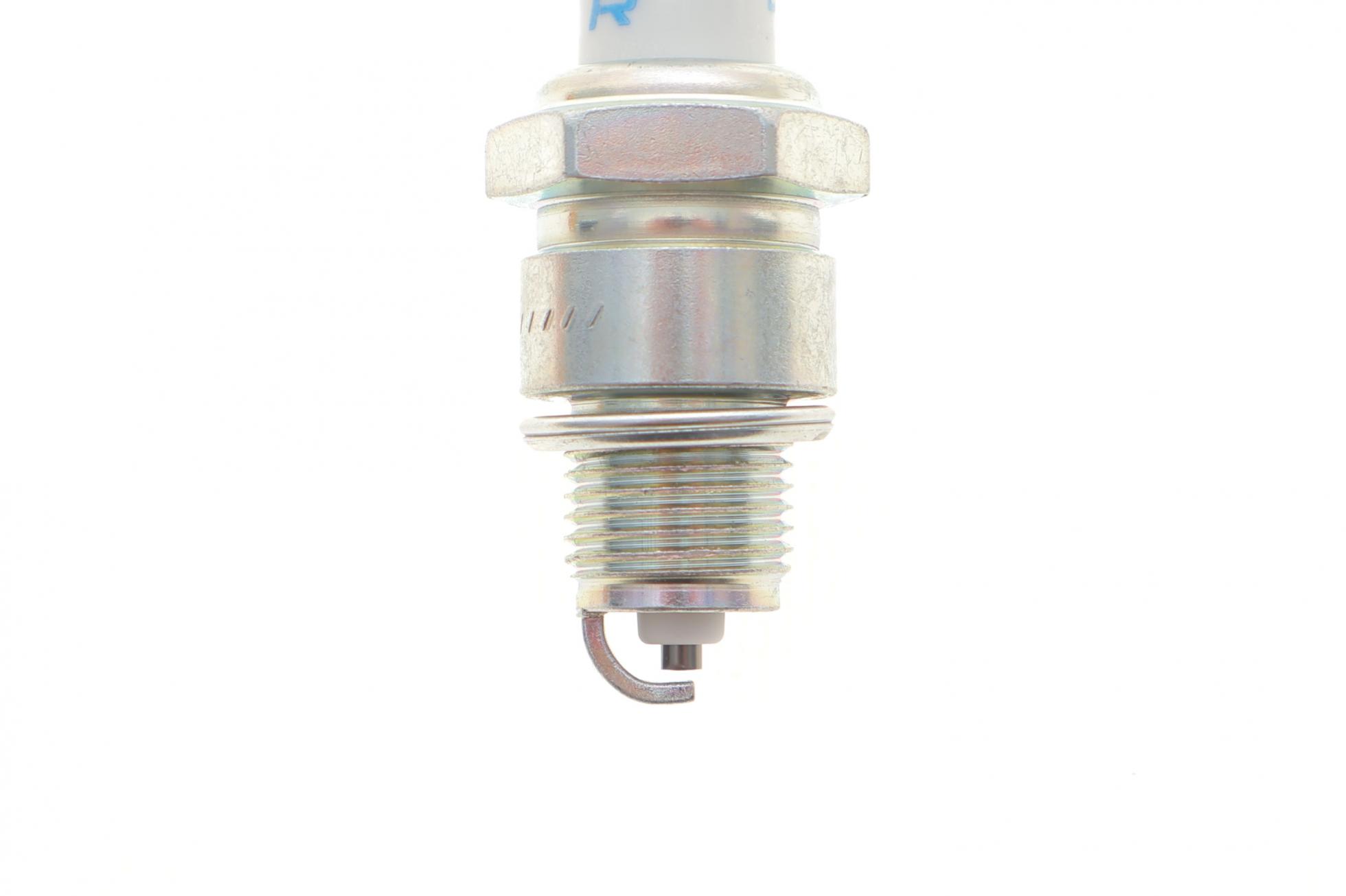 7022 NGK