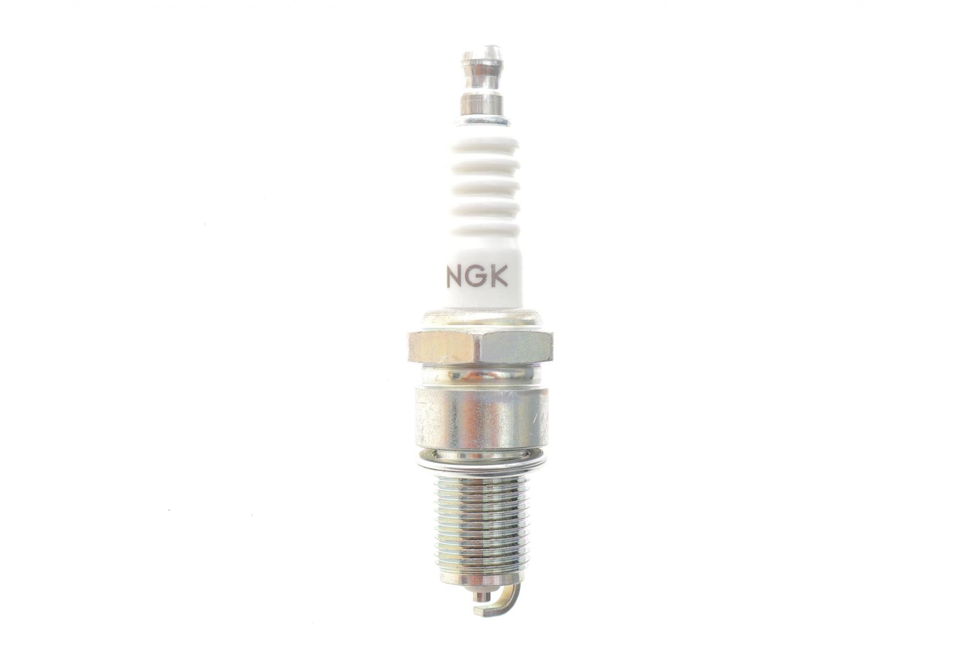 7811 NGK