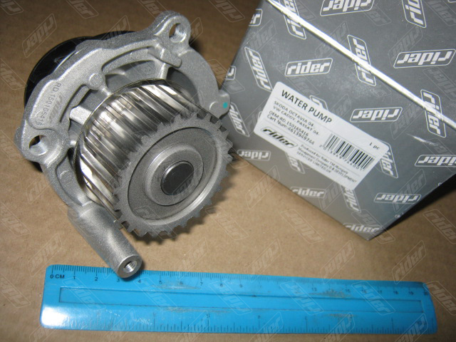 Насос водяний skoda octavia 04-, vw caddy, passat 04-  