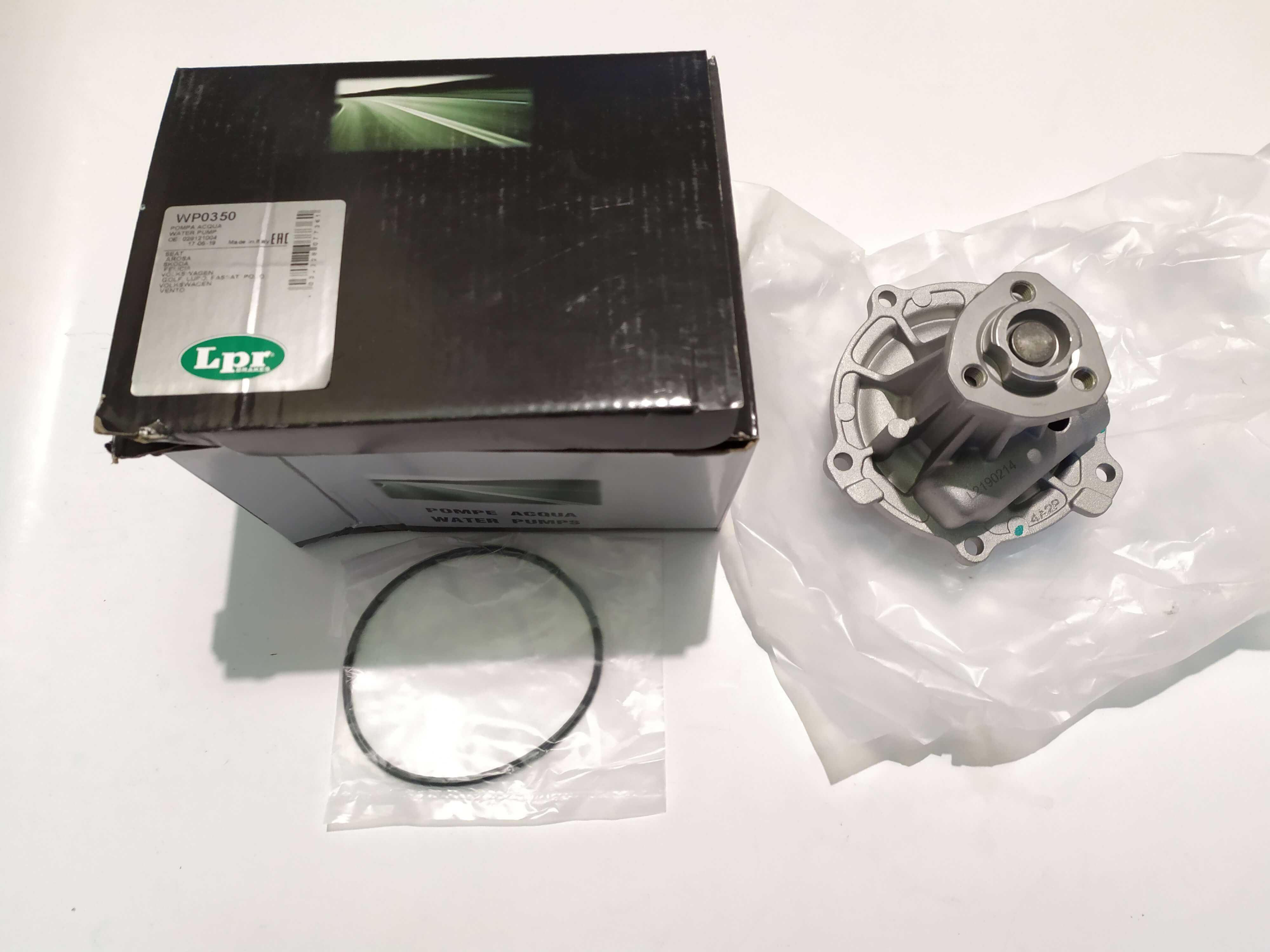 Водяний насос vag 1.9tdi/1.7sdi 95- 